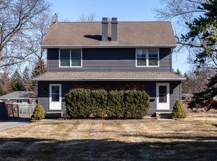 3707-3709 49th St, Des Moines, IA 50310