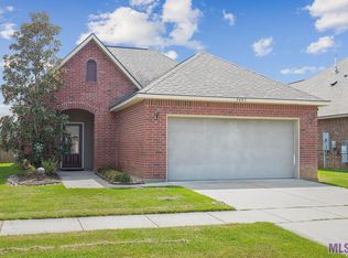 2692 Arceneaux Ave, Zachary, LA 70791