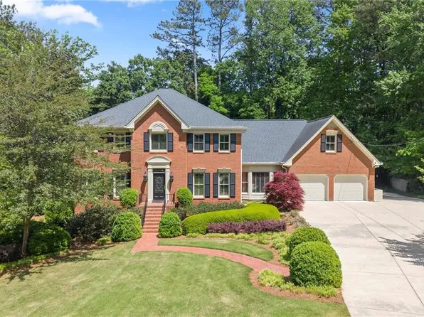 935 Ivy Falls Dr, Sandy Springs, GA 30328