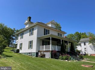 5953 Gospel St, Mount Jackson, VA 22842