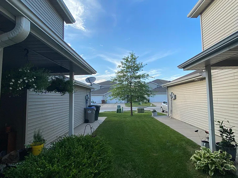 3511 McLaughlin Dr — Photo 4