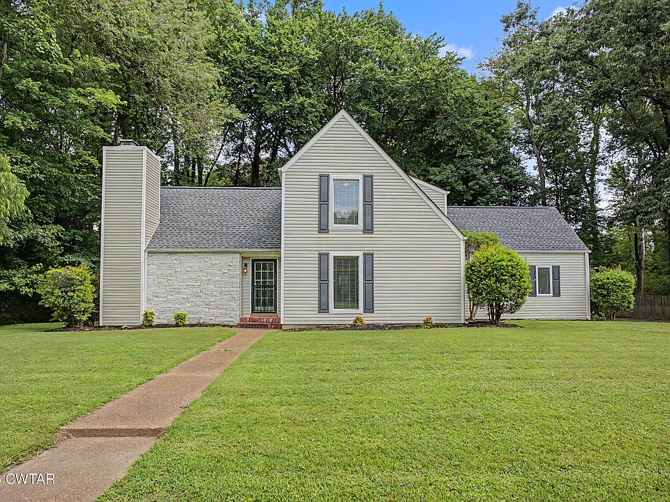 1st image of 927 Creekwood Dr