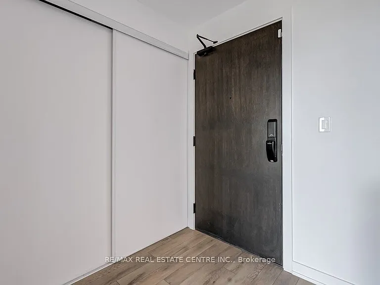 1005 Dundas St E #238 — Photo 4