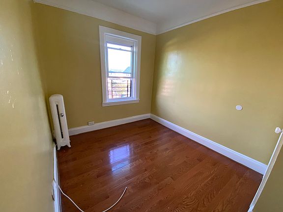 4th image of 17813 90th Ave Floor 2