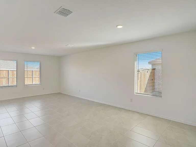 2817 Watchpoint Rd — Photo 22