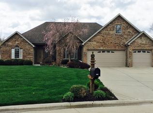 1176 Harbor Point Rd, Terre Haute, IN 47803