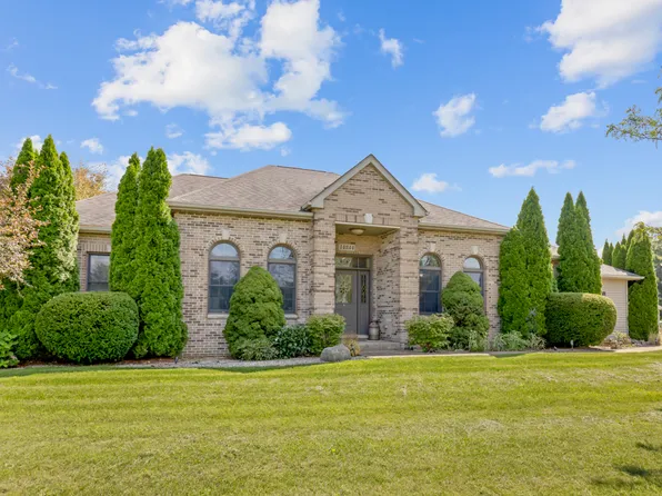 14844 Chais Ct W, Hinckley, IL 60520