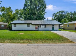 213 Shull Dr, North Vernon, IN 47265