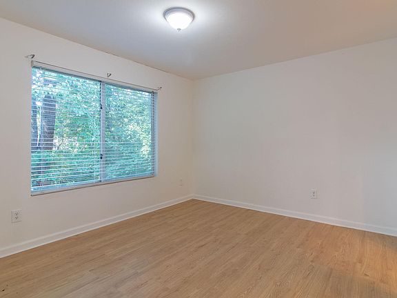 4th image of 68 Fair Haven Way SE #68