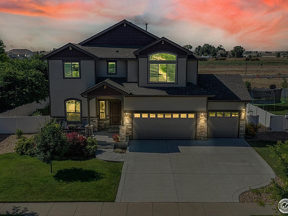 2nd image of 1703 Wales Dr