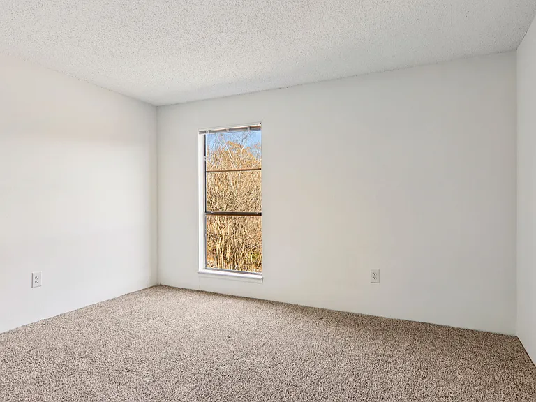 Andover Park Apartments — Photo 22