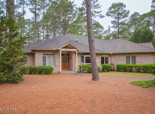 11 Canterbury Circle, Pinehurst, NC 28374