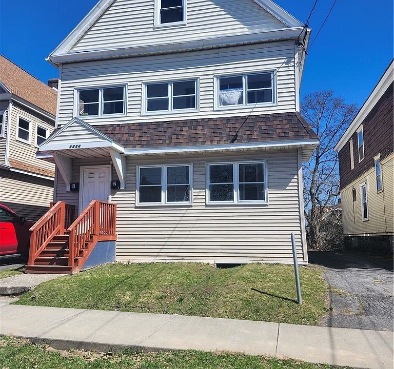 1st image of 1354 Oak St