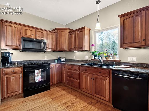 3rd image of 1471 County Road 51