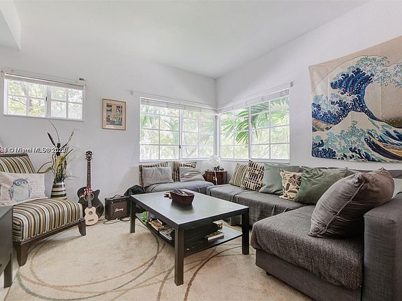 4th image of 1300 Pennsylvania Ave APT 201