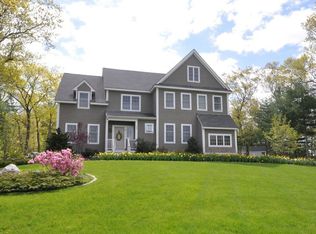 86 Dunster Dr, Stow, MA 01775