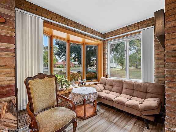 4th image of 9207 Inkster Rd