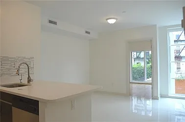 Rented by R New York