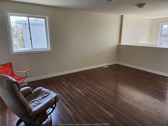 4th image of 4222 Pearleaf Ct