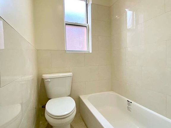 5th image of 1121 Wheeler Ave #11R
