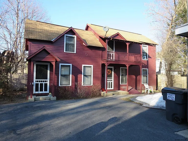23 George St #B — Photo 1