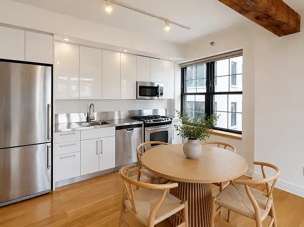 30 Washington St #5J, Brooklyn, NY 11201