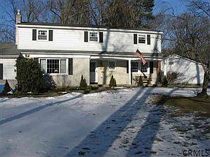 1st image of 9 Granada Dr