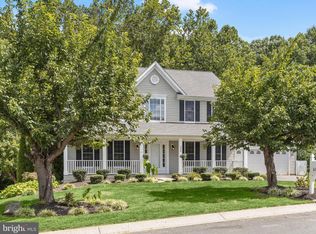 826 Caren Dr, Eldersburg, MD 21784