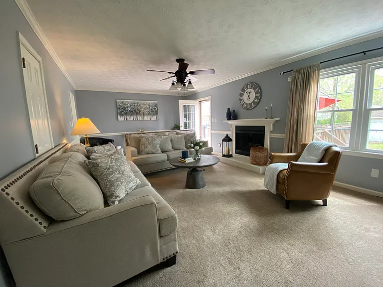 205 Fischer Dr — Photo 9