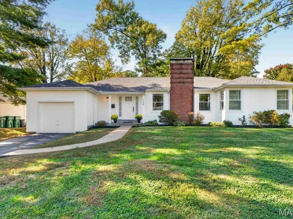 1639 Holly Dr, Saint Louis, MO 63119
