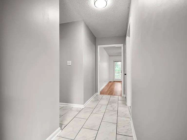 3072 Woody Ln — Photo 2