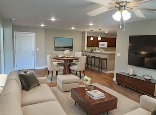10911 Tara Blvd #2B, Hampton, GA 30228