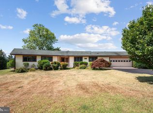 68 Windy Hl, Toms Brook, VA 22660