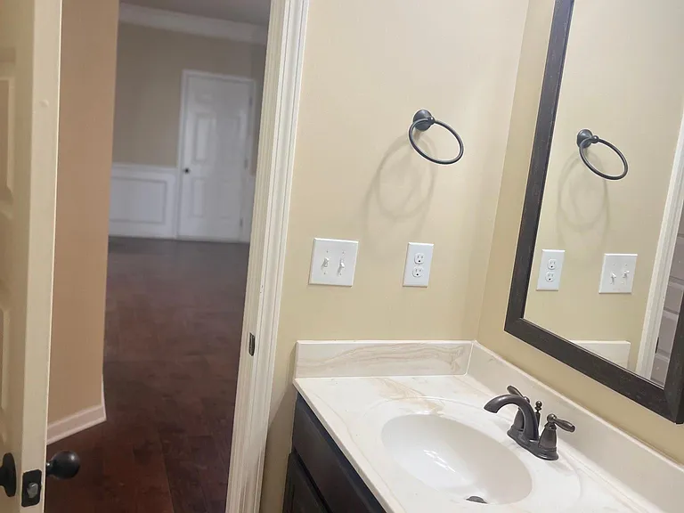 223 Heatherwood Ln — Photo 16