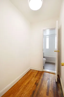 Rented by Uptown Flats LLC | media 13