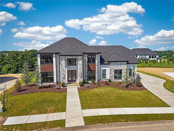 4th image of 218 Loganbridge Dr