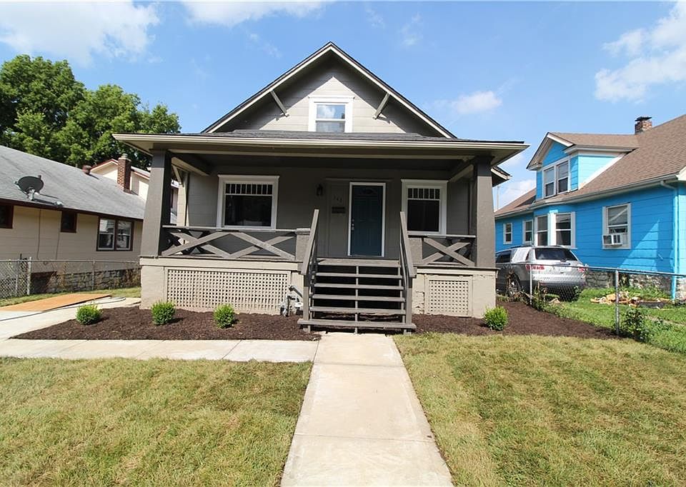 1st image of 140 N Oakley Ave