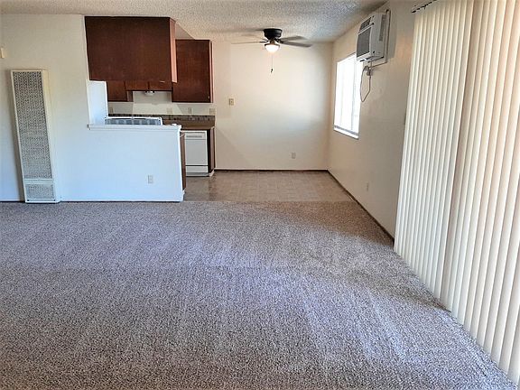 3rd image of 1120 W Lockeford St #7