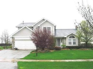 20348 Countryside Ln, Frankfort, IL 60423