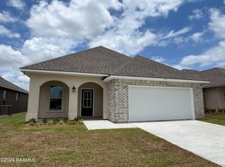 111 Ridley Ln, Youngsville, LA 70592