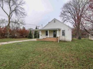 2 Merrill Crest Dr, Madison, WI 53705