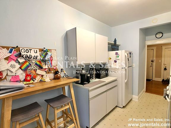 5th image of 60 Jamaicaway APT 3