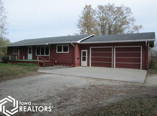 312 1st St NW, Belmond, IA 50421