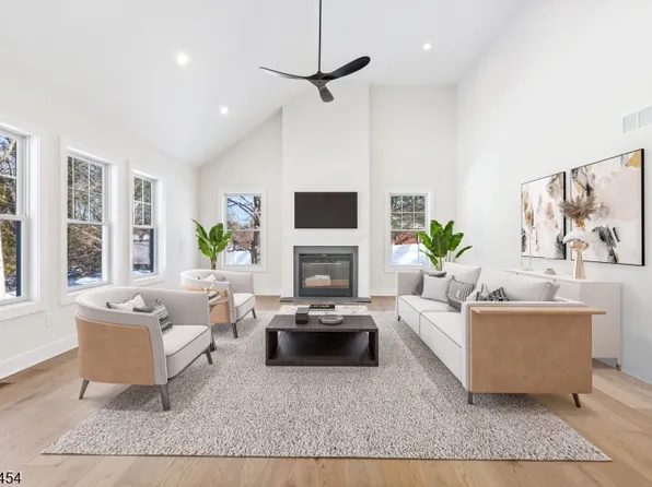 20 Furnace Rd, Chester Twp., NJ 07930