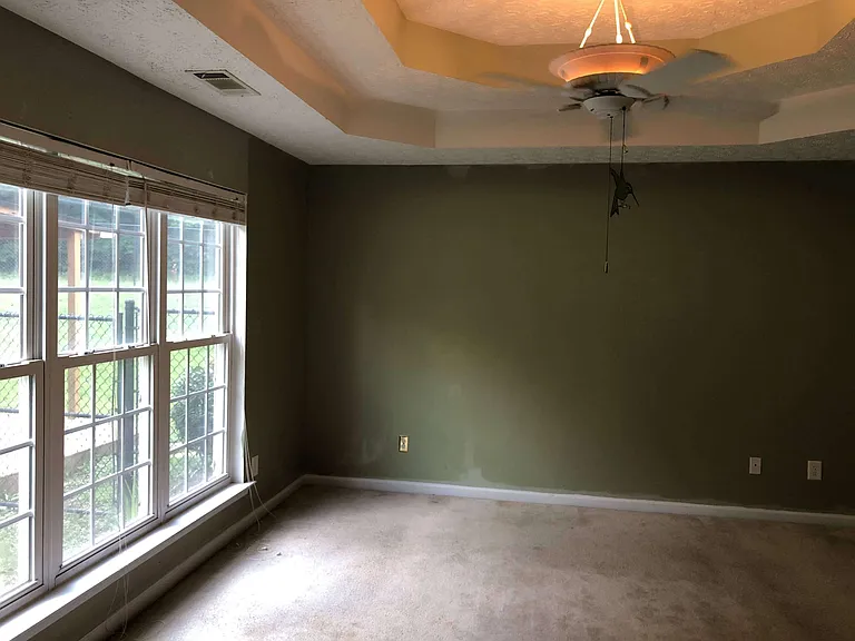 250 Dillion Dr — Photo 16