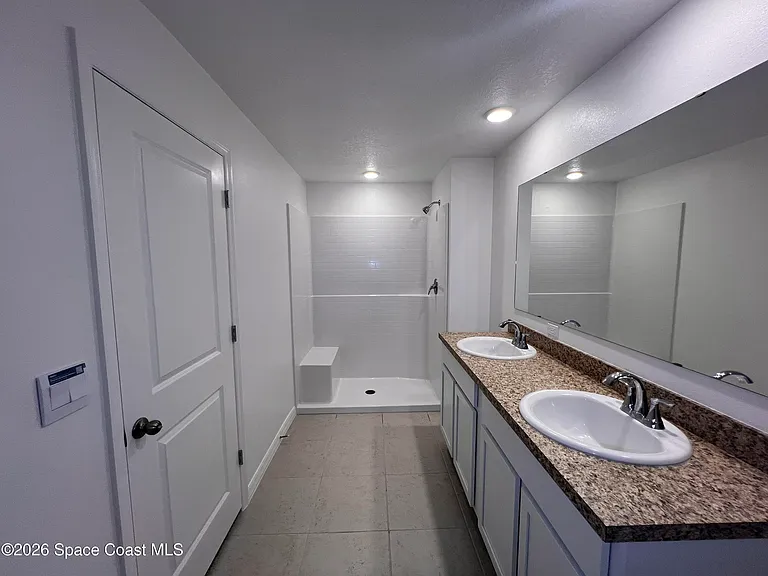 340 Wendover Rd SW — Photo 12