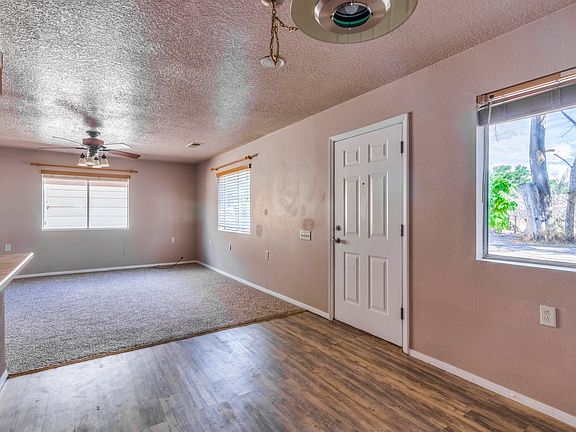 4th image of 1611 Woodland Ln NW