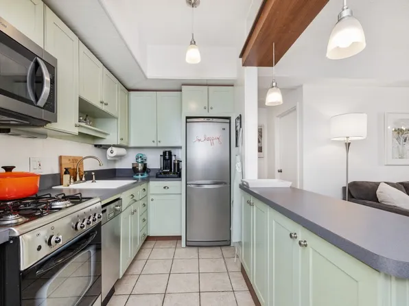 96 Schermerhorn Street 2F image 3 of 6