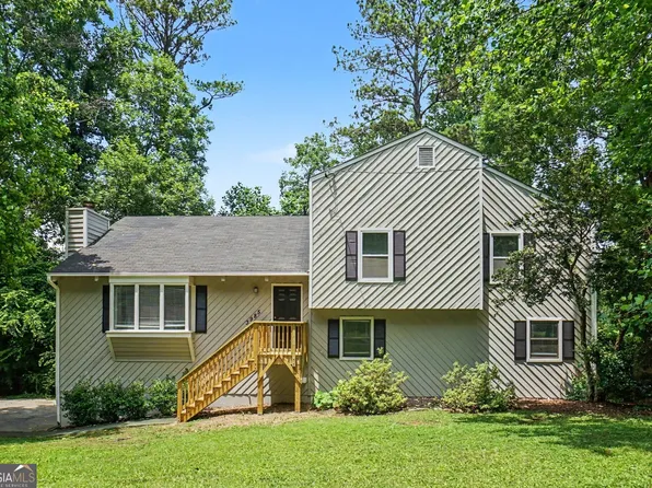 3985 Lookout Point Dr, Marietta, GA 30066