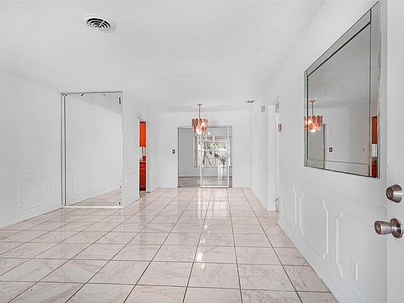 3rd image of 4300 NW 48th Avenue